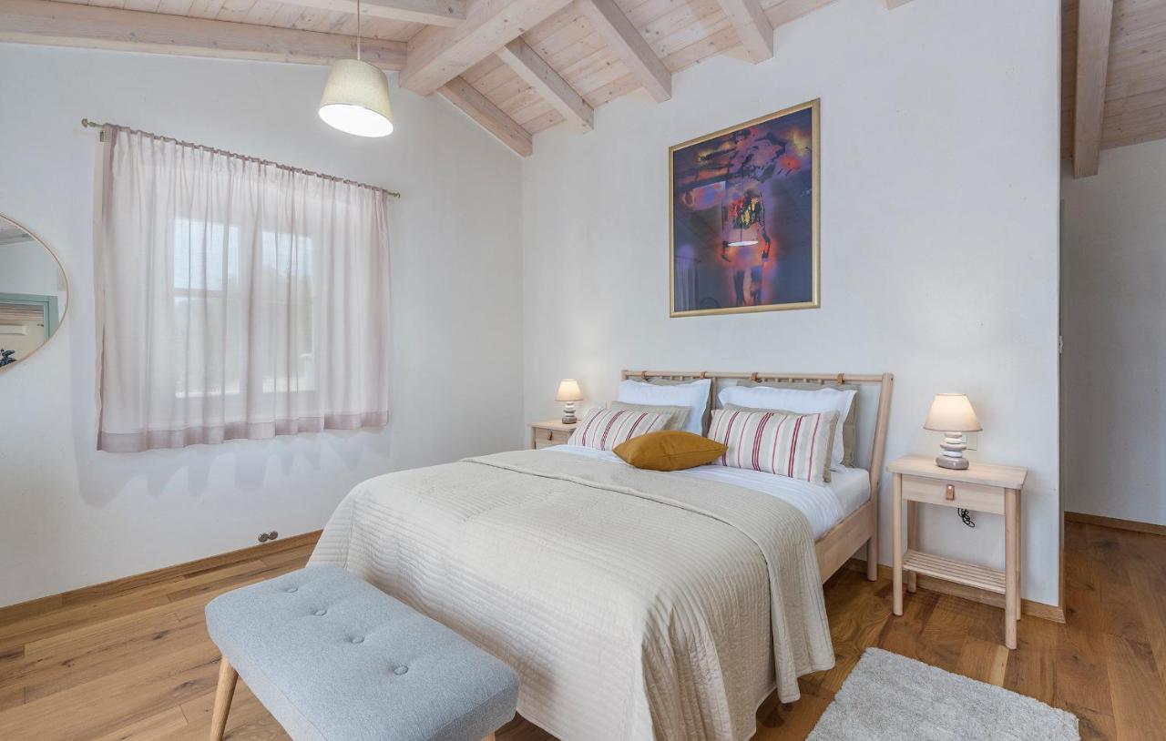 Villa-Osmium Smoljanci ภายนอก รูปภาพ