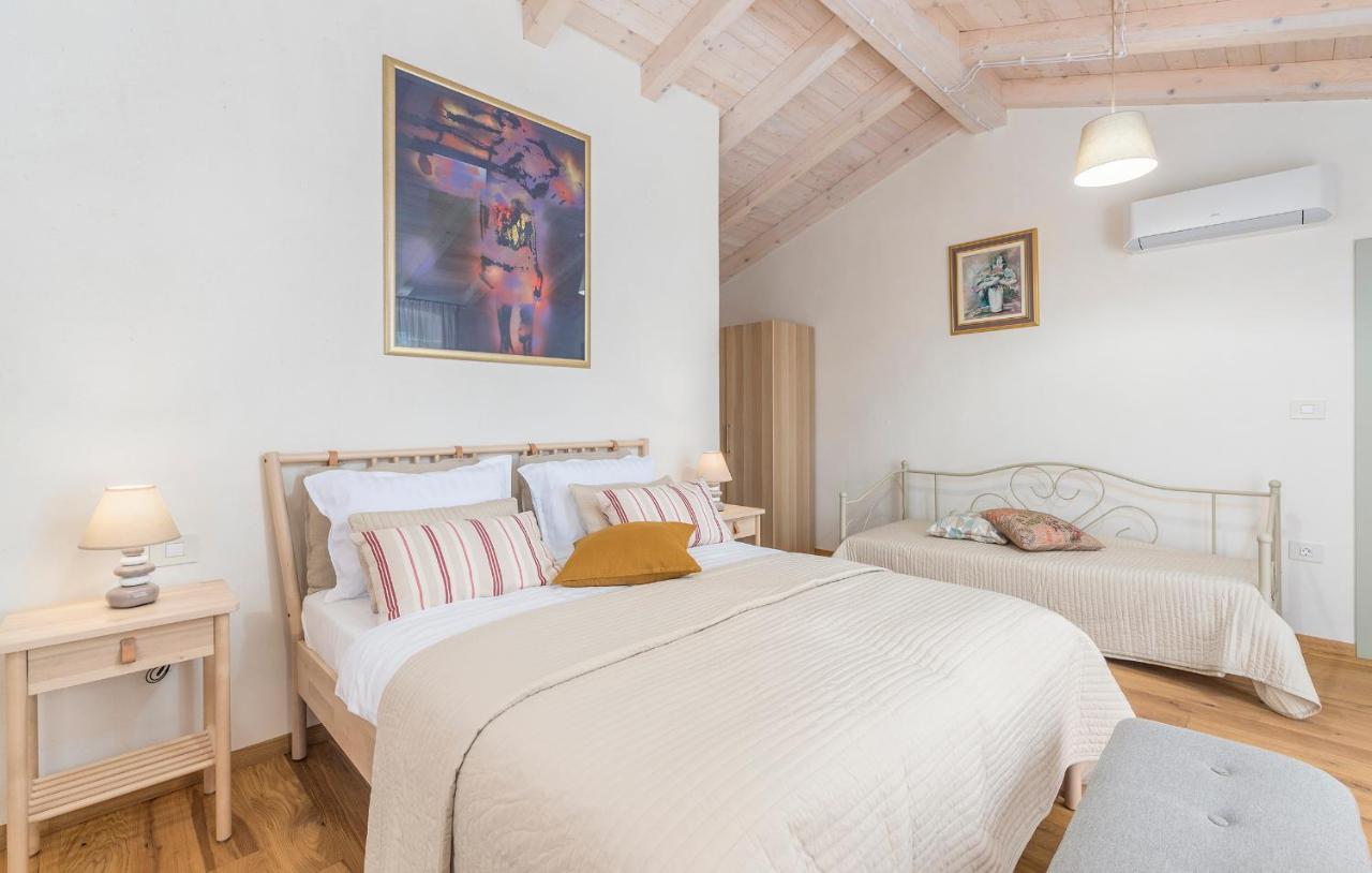 Villa-Osmium Smoljanci ภายนอก รูปภาพ
